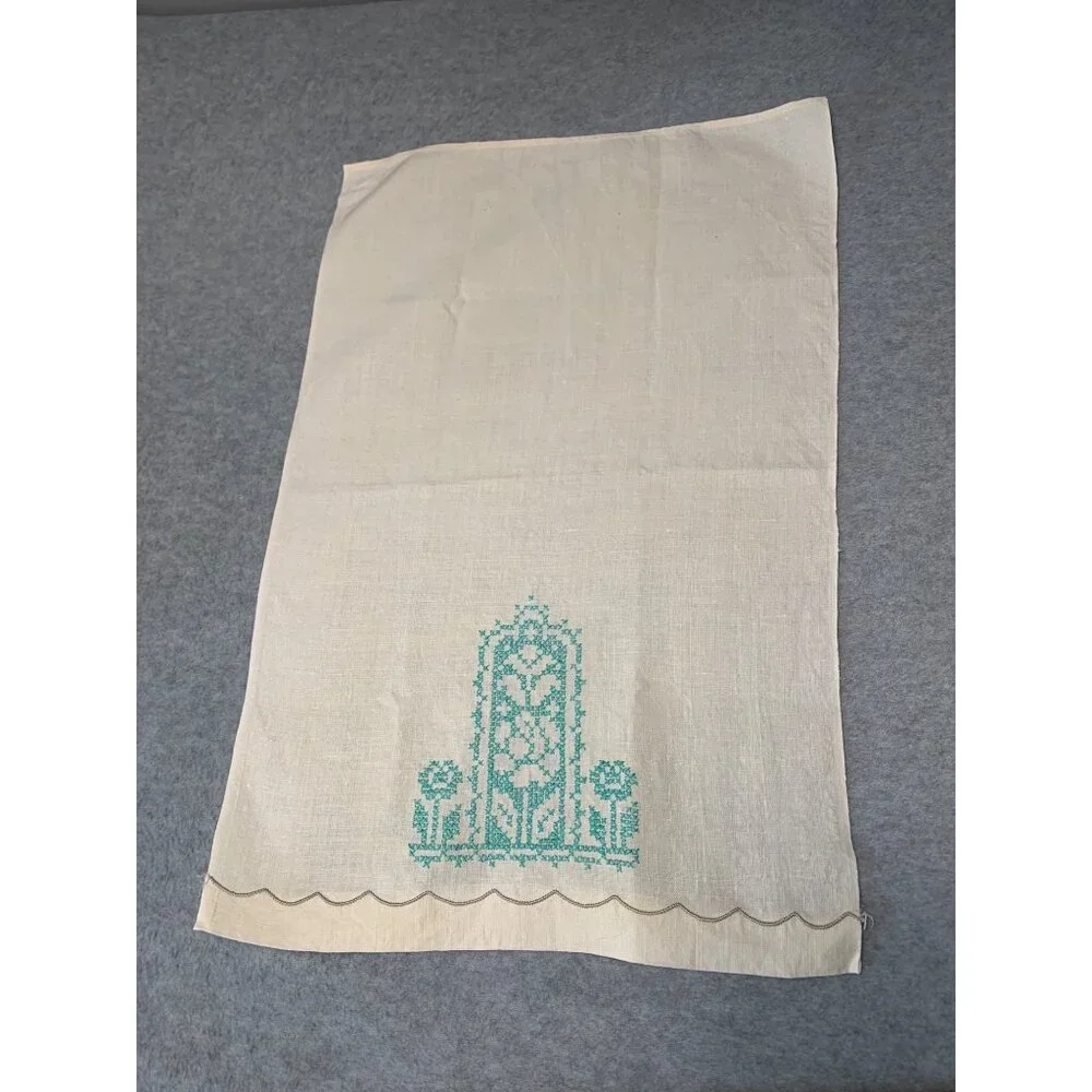 Vintage Cream Linen Finger Towel Blue Cross-Stitch Floral Design Scalloped Edge